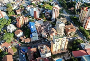 People trapped beneath collapsed hotel Argentina