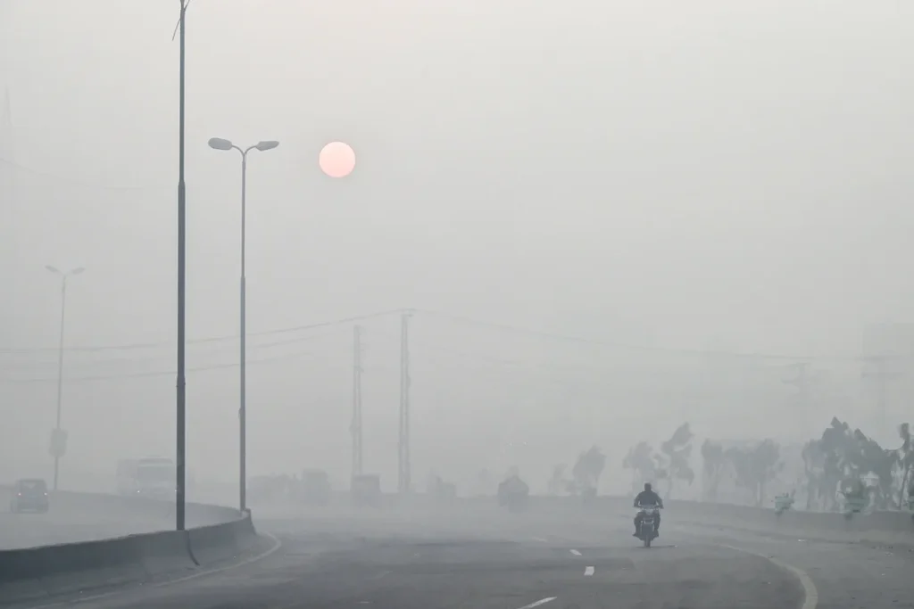 Smog in Northern India and Pakistan