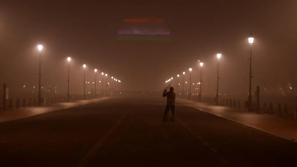 Delhi air pollution severe levels