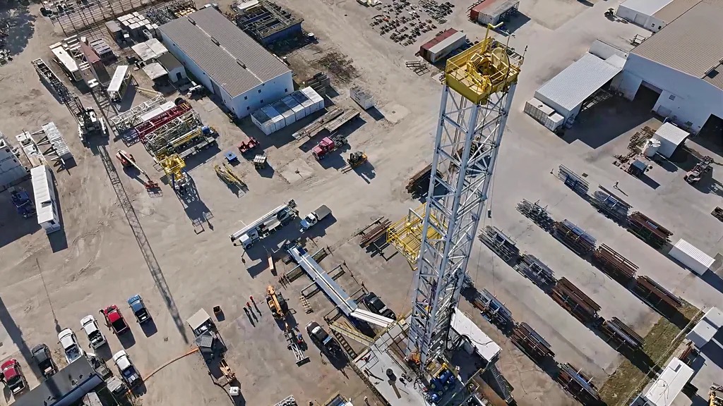 Diagram of deep geothermal energy drilling techniques.