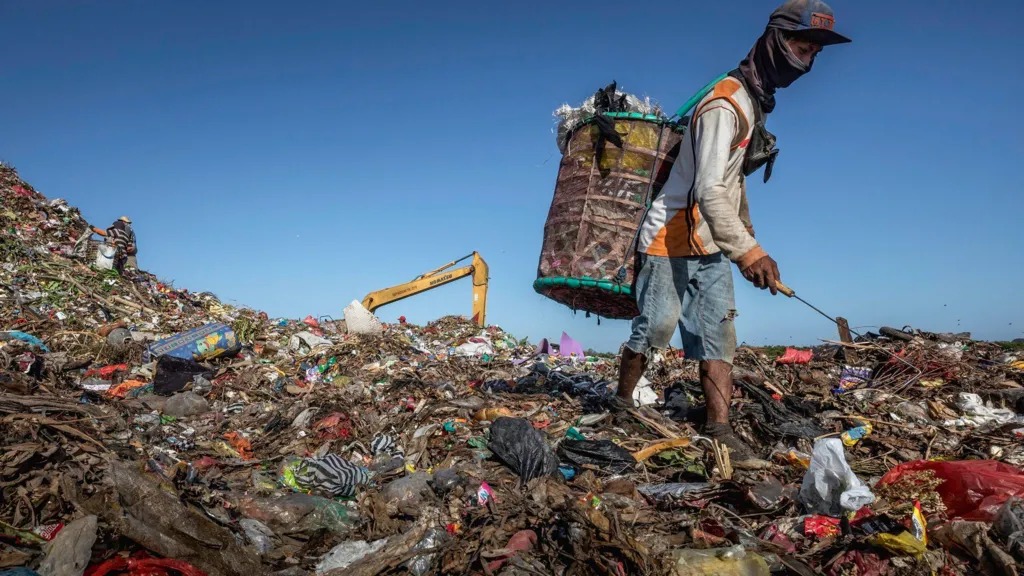 Global plastic talks collapse