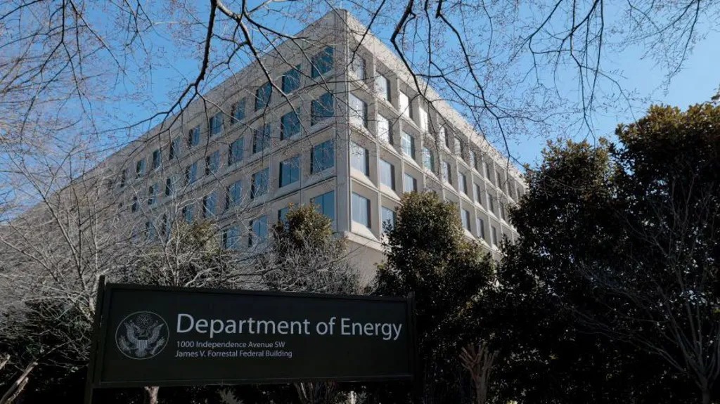 US government rehires fired nuclear staff